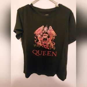 Queen band tee